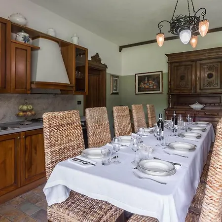 Villa Miki 10, Emma *